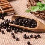 Small spherical traditional Chinese medicine for treating menstrual disorders